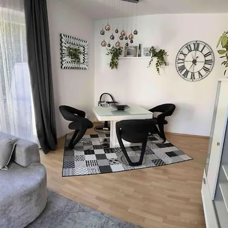 Apartman Haus Schmidhuber 1 Mit 2 Schlafzimmern Und Terrasse *