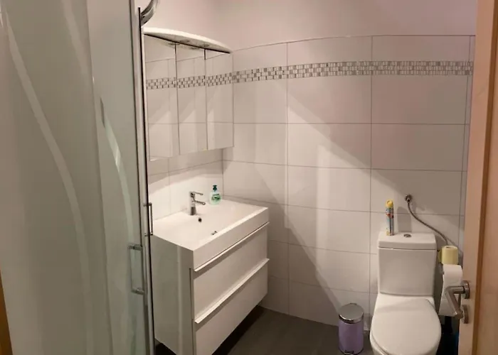 Haus Schmidhuber 1 Mit 2 Schlafzimmern Und Terrasse * גרוסגמיין